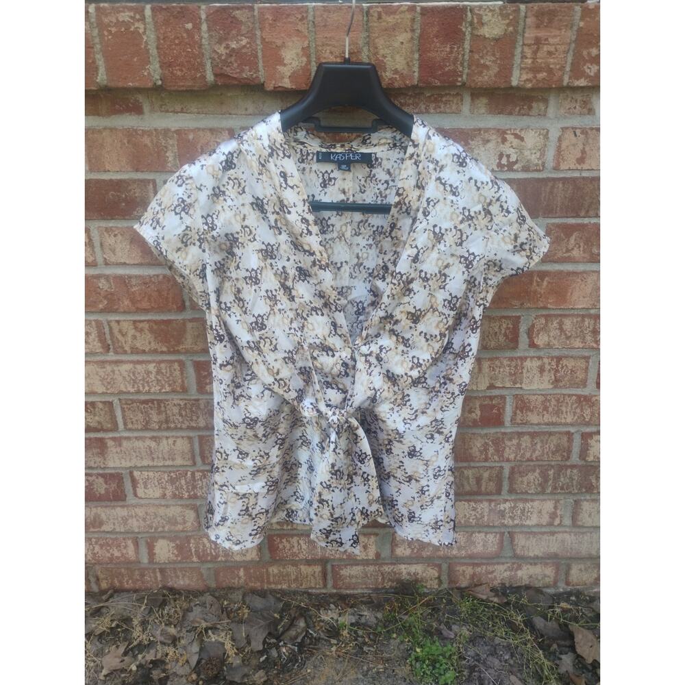 Kasper Petite 10P Blouse Abstract Print Brown V-Neck Career Everyday Casual Top